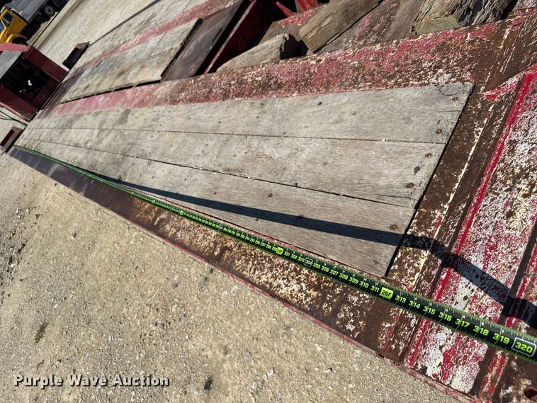 image for item EN3970 2007 Trail King Trail King Industries lowboy equipment trailer