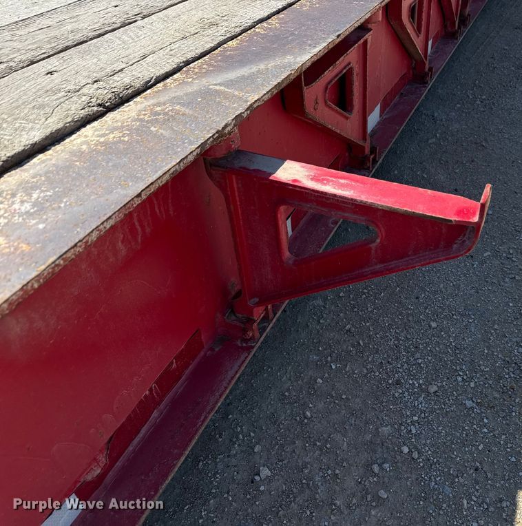 image for item EN3970 2007 Trail King Trail King Industries lowboy equipment trailer