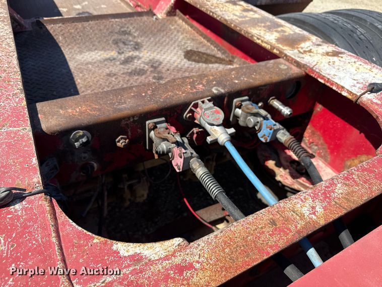 image for item EN3970 2007 Trail King Trail King Industries lowboy equipment trailer