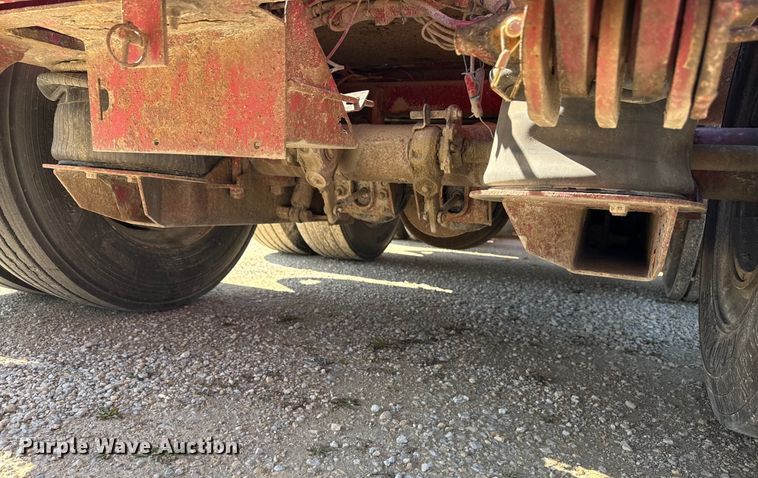 image for item EN3970 2007 Trail King Trail King Industries lowboy equipment trailer