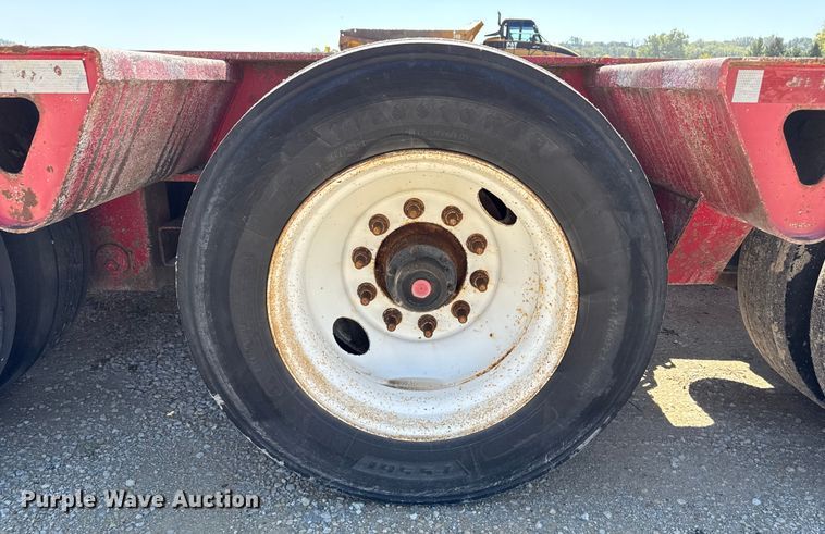 image for item EN3970 2007 Trail King Trail King Industries lowboy equipment trailer