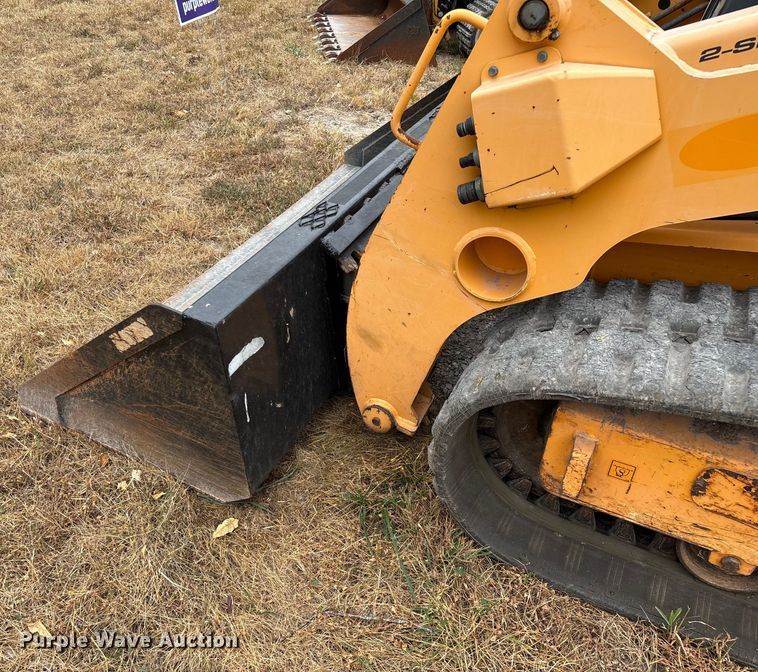 image for item EN5561 2016 Mustang 2500RT tracked skid steer loader