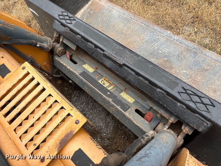 image for item EN5561 2016 Mustang 2500RT tracked skid steer loader