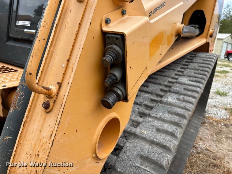 image for item EN5561 2016 Mustang 2500RT tracked skid steer loader