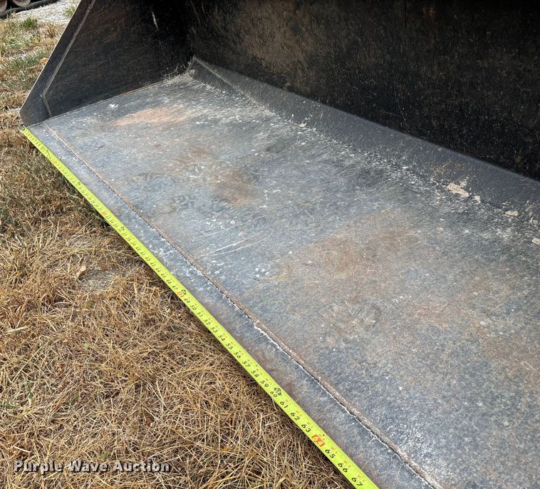 image for item EN5561 2016 Mustang 2500RT tracked skid steer loader