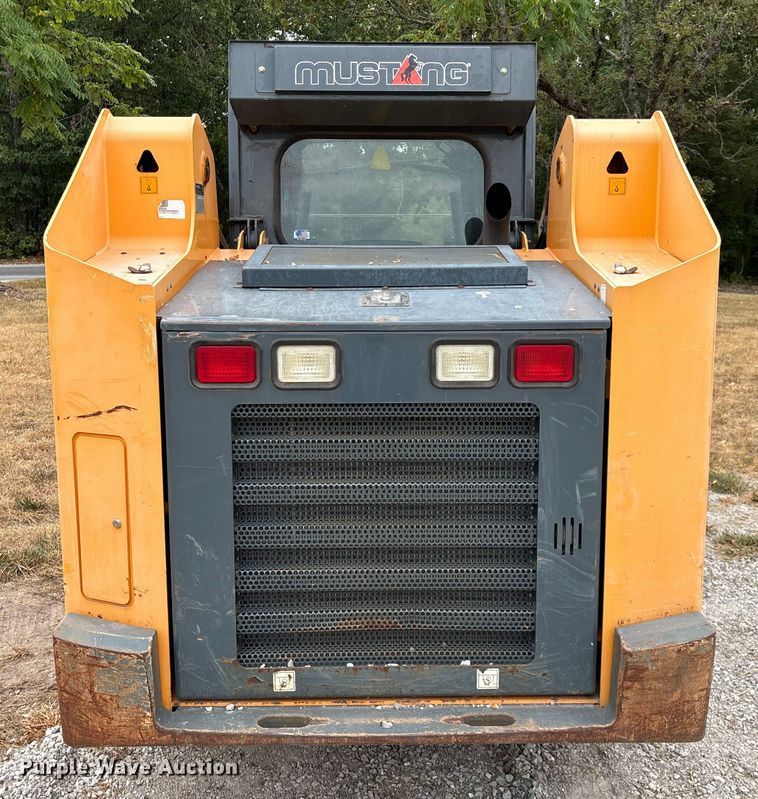 image for item EN5561 2016 Mustang 2500RT tracked skid steer loader