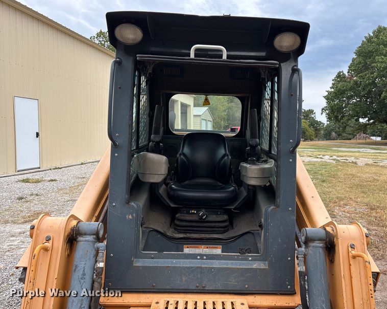 image for item EN5561 2016 Mustang 2500RT tracked skid steer loader