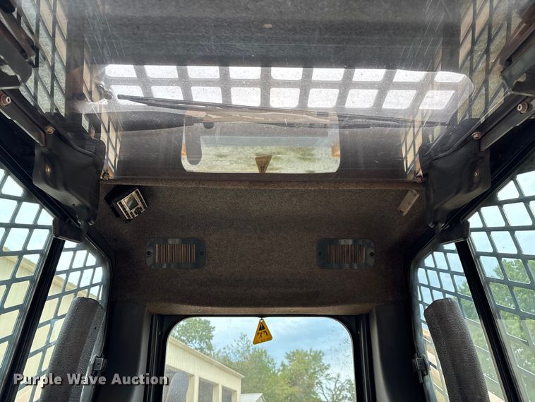 image for item EN5561 2016 Mustang 2500RT tracked skid steer loader