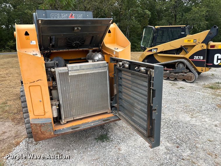 image for item EN5561 2016 Mustang 2500RT tracked skid steer loader