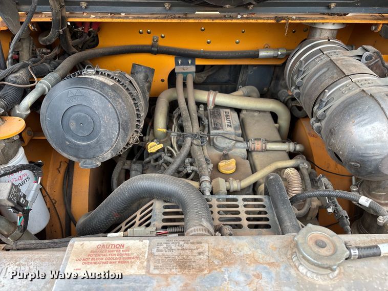 image for item EN5561 2016 Mustang 2500RT tracked skid steer loader