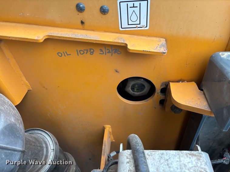 image for item EN5561 2016 Mustang 2500RT tracked skid steer loader