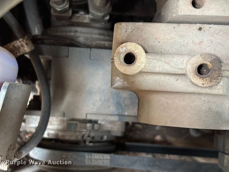 image for item EN5561 2016 Mustang 2500RT tracked skid steer loader