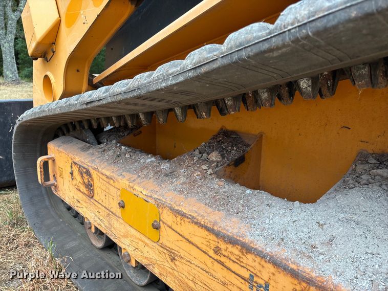 image for item EN5561 2016 Mustang 2500RT tracked skid steer loader