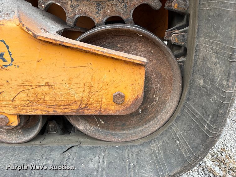 image for item EN5561 2016 Mustang 2500RT tracked skid steer loader