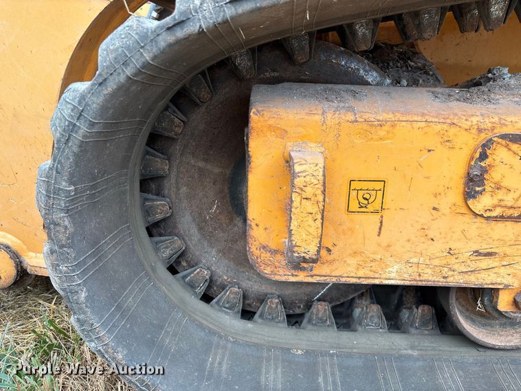 image for item EN5561 2016 Mustang 2500RT tracked skid steer loader