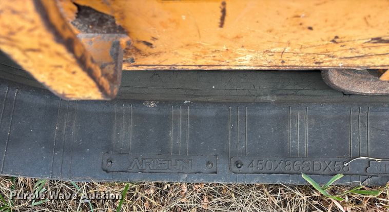 image for item EN5561 2016 Mustang 2500RT tracked skid steer loader