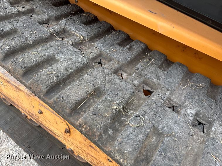 image for item EN5561 2016 Mustang 2500RT tracked skid steer loader