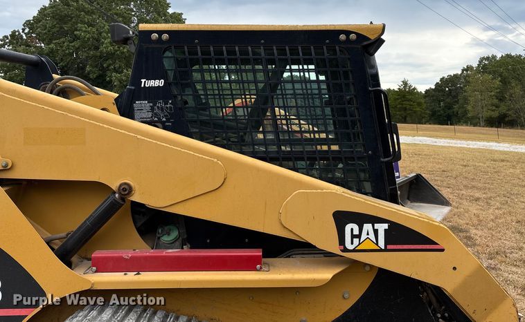 image for item EN5562 2005 Caterpillar 287B tracked skid steer loader