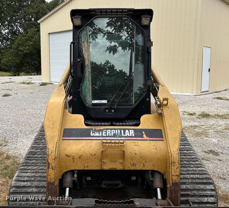 image for item EN5562 2005 Caterpillar 287B tracked skid steer loader
