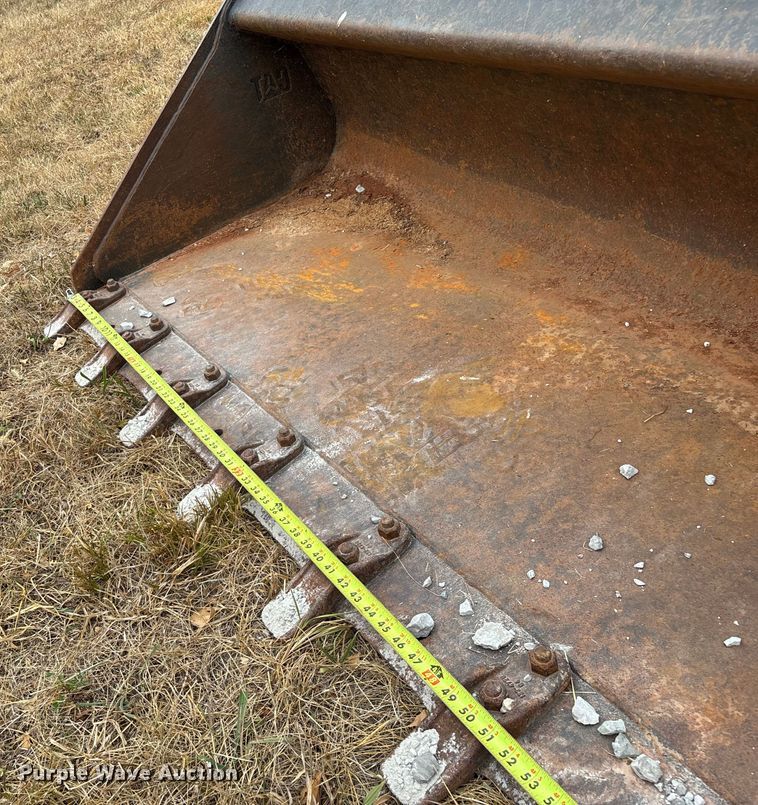 image for item EN5562 2005 Caterpillar 287B tracked skid steer loader