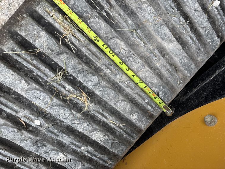 image for item EN5562 2005 Caterpillar 287B tracked skid steer loader