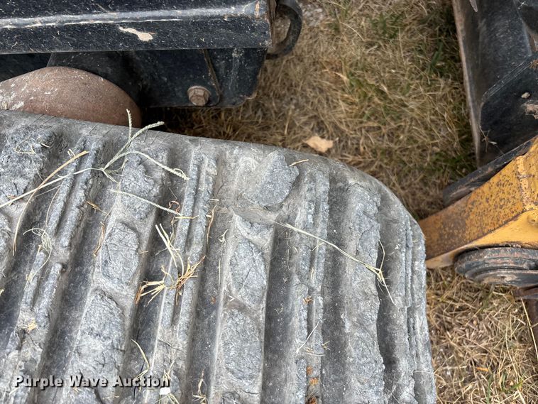 image for item EN5562 2005 Caterpillar 287B tracked skid steer loader