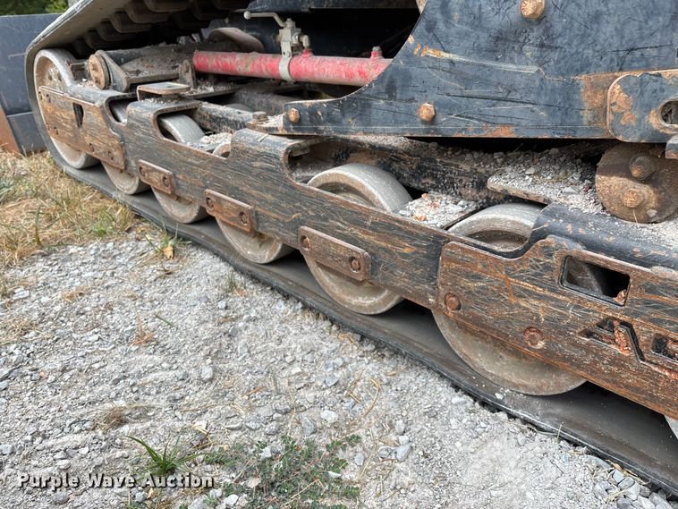 image for item EN5562 2005 Caterpillar 287B tracked skid steer loader