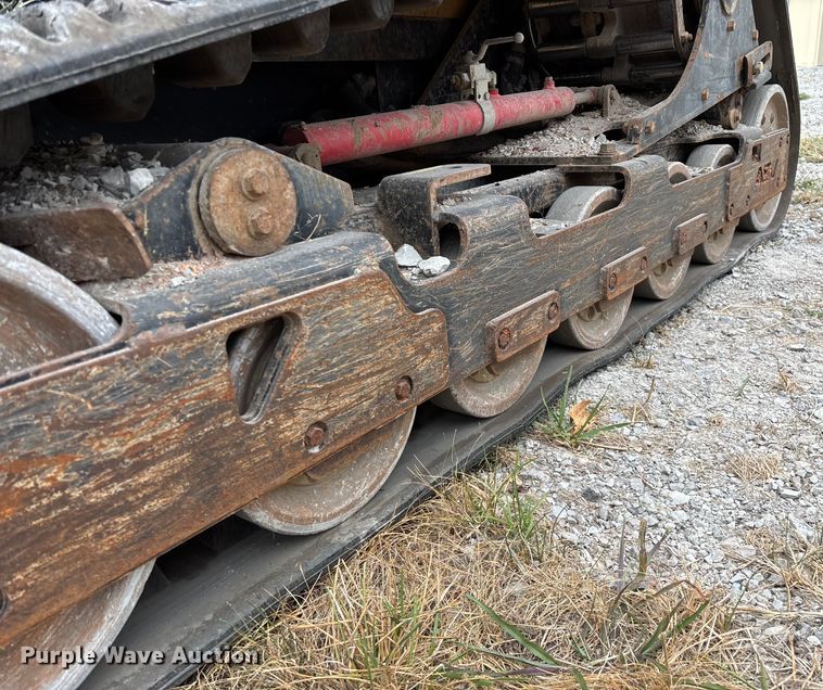 image for item EN5562 2005 Caterpillar 287B tracked skid steer loader