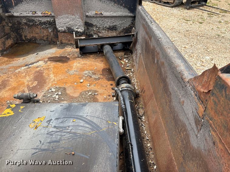 image for item EN5565 McClain Galion 402FT dump bed