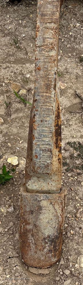 image for item EN5566 Excavator ripper attachment