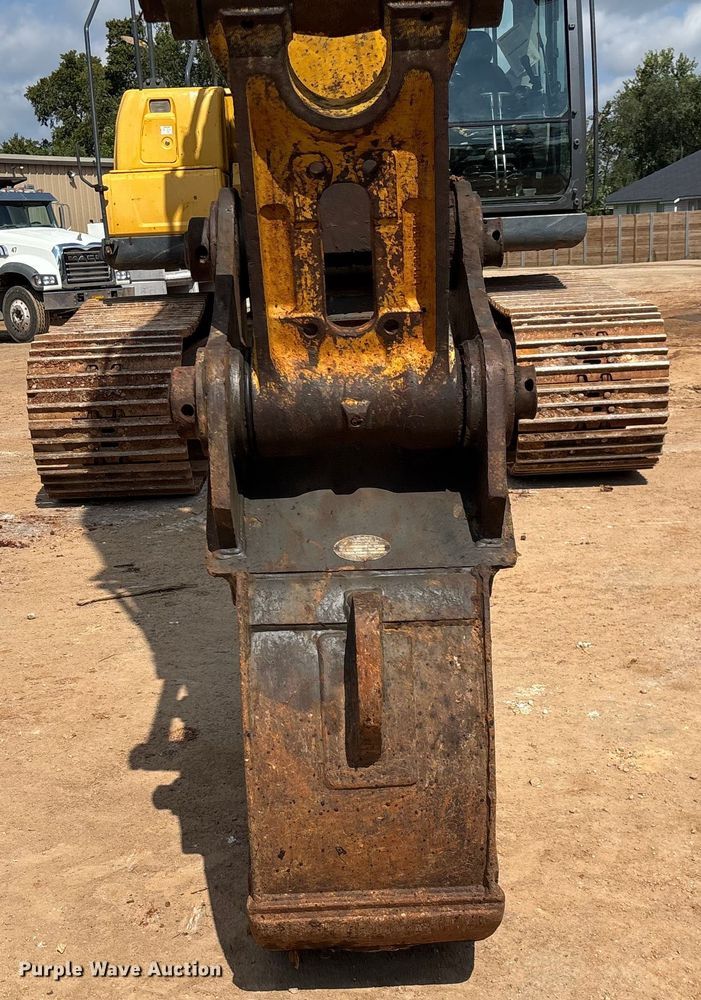 image for item EN5576 2015 Kobelco SK350LC-9E excavator