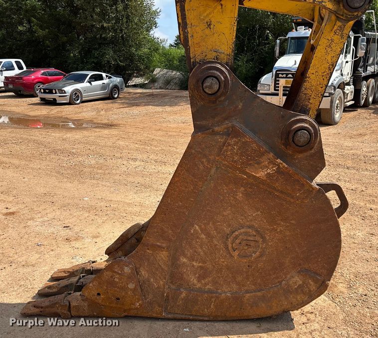 image for item EN5576 2015 Kobelco SK350LC-9E excavator