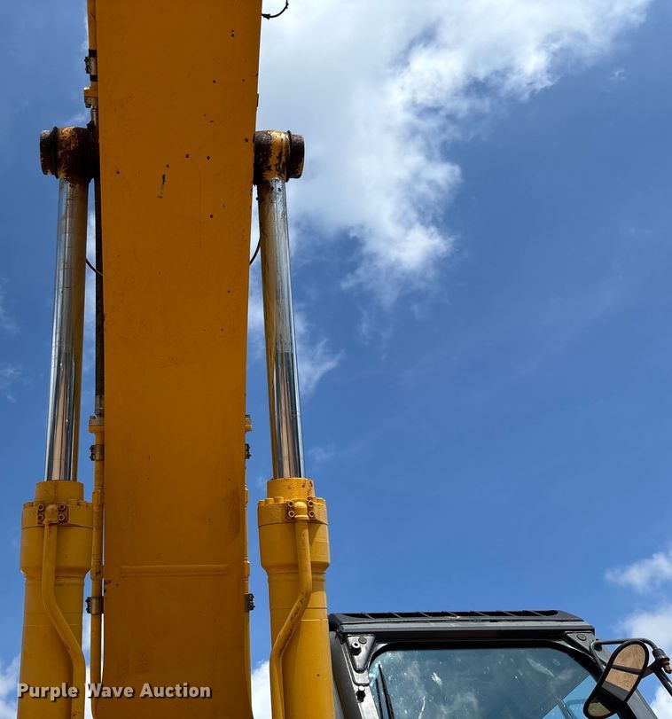 image for item EN5576 2015 Kobelco SK350LC-9E excavator