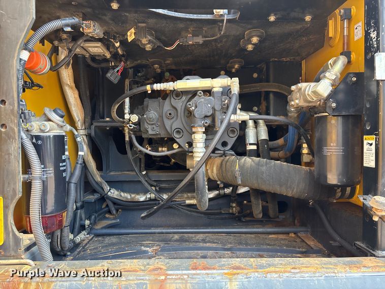 image for item EN5576 2015 Kobelco SK350LC-9E excavator