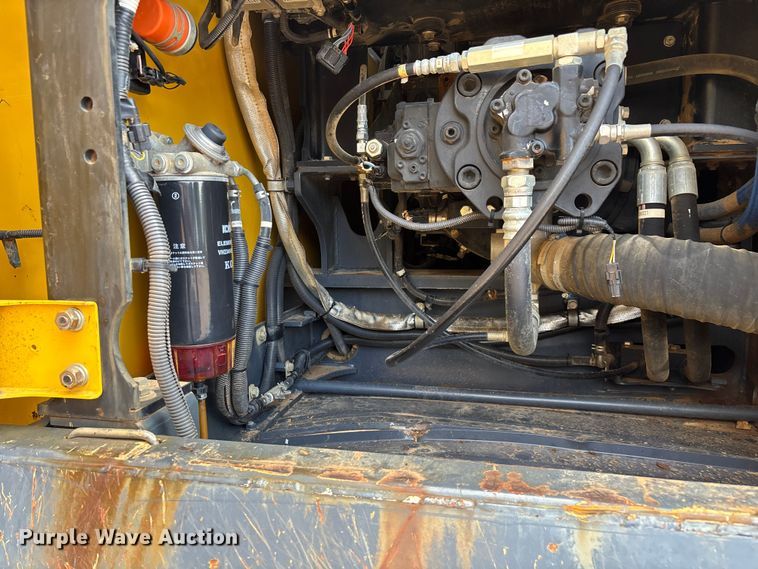 image for item EN5576 2015 Kobelco SK350LC-9E excavator