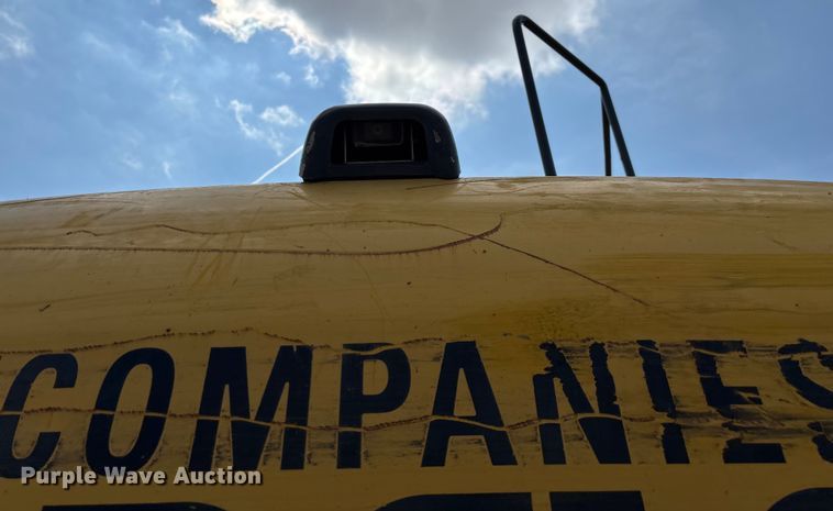 image for item EN5576 2015 Kobelco SK350LC-9E excavator