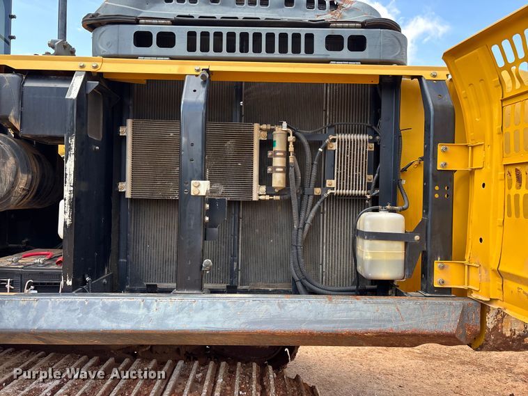 image for item EN5576 2015 Kobelco SK350LC-9E excavator