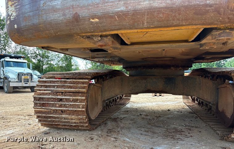 image for item EN5576 2015 Kobelco SK350LC-9E excavator