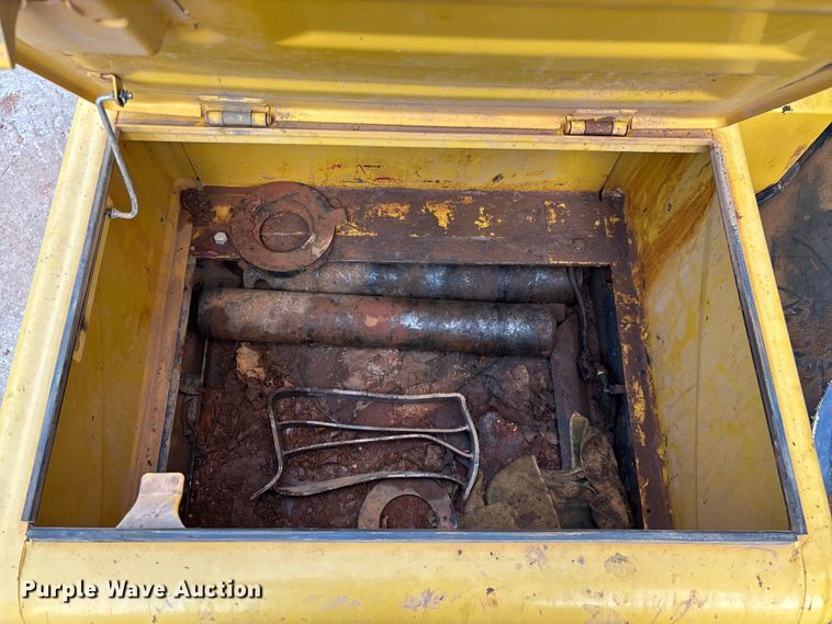 image for item EN5576 2015 Kobelco SK350LC-9E excavator