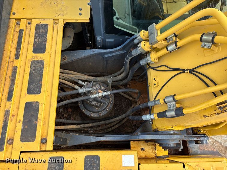 image for item EN5576 2015 Kobelco SK350LC-9E excavator