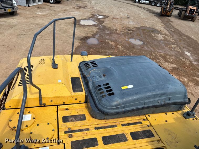 image for item EN5576 2015 Kobelco SK350LC-9E excavator