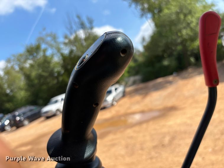 image for item EN5576 2015 Kobelco SK350LC-9E excavator