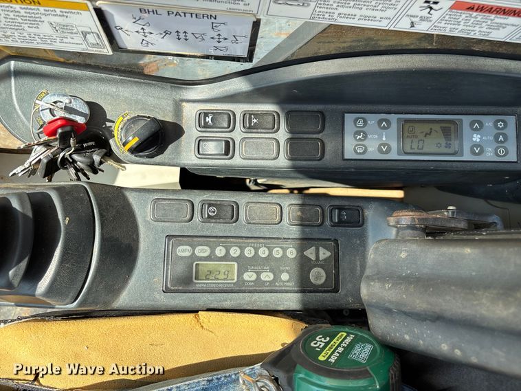 image for item EN5576 2015 Kobelco SK350LC-9E excavator