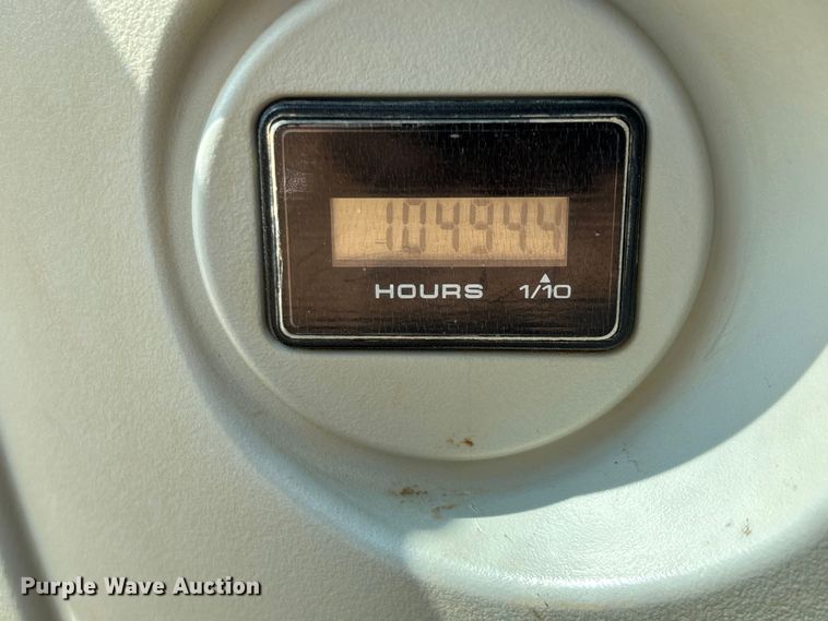 image for item EN5576 2015 Kobelco SK350LC-9E excavator