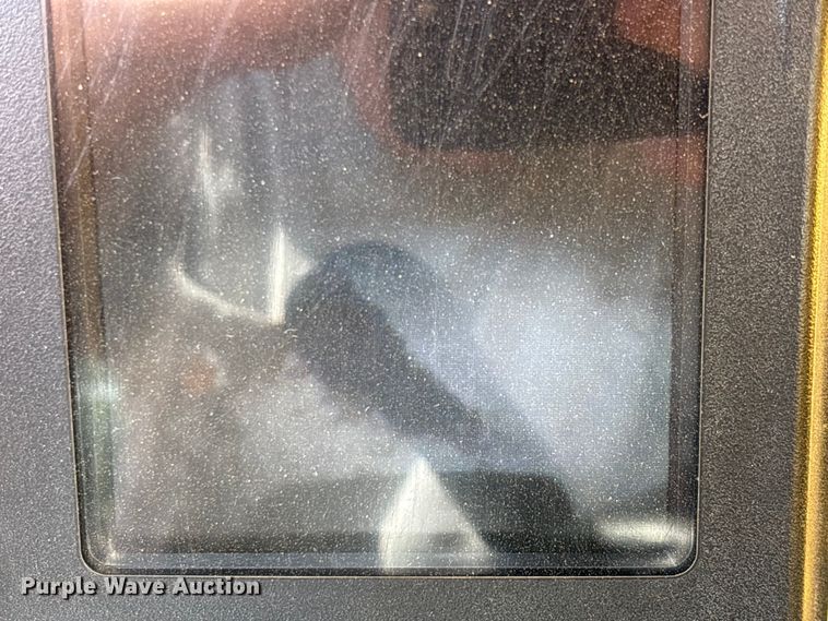 image for item EN5576 2015 Kobelco SK350LC-9E excavator