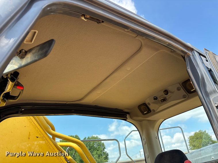 image for item EN5576 2015 Kobelco SK350LC-9E excavator