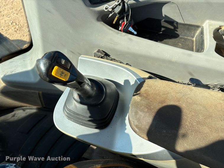 image for item EN5577 2018 Case 521G wheel loader