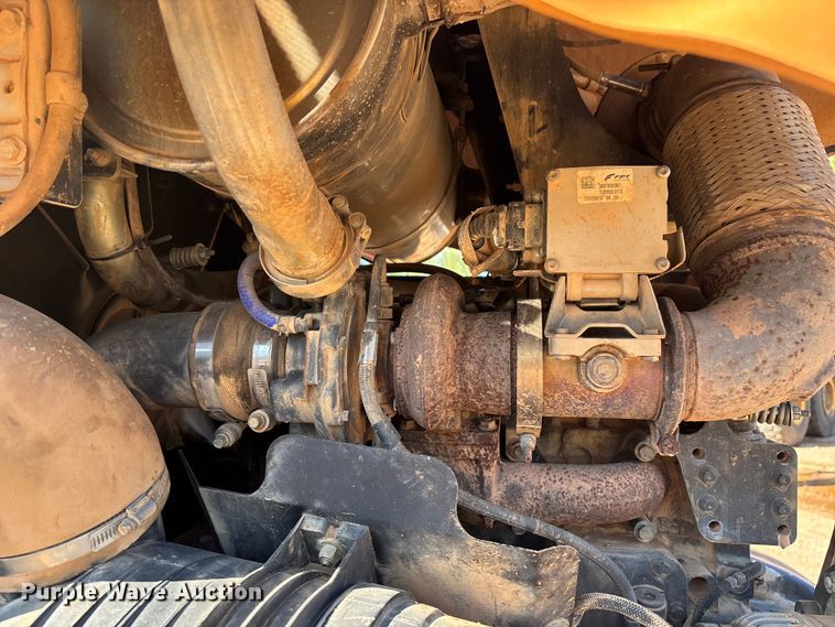 image for item EN5577 2018 Case 521G wheel loader