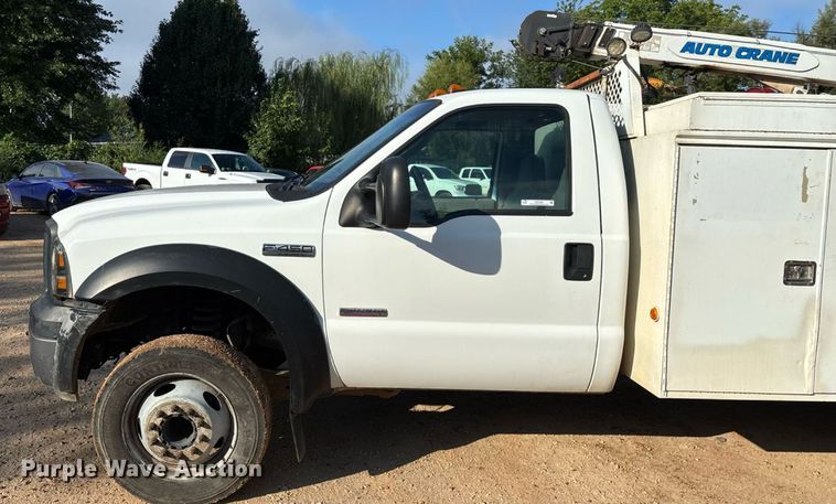 image for item EN5580 2006 Ford F450 Super Duty utility / service truck