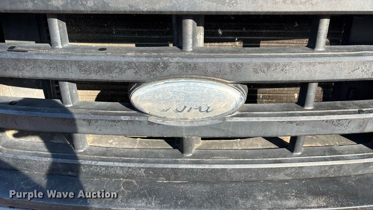 image for item EN5580 2006 Ford F450 Super Duty utility / service truck